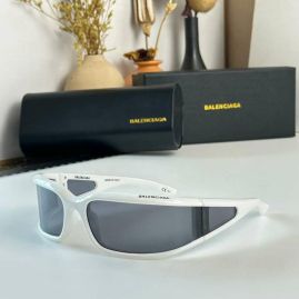 Picture of Balenciga Sunglasses _SKUfw54023024fw